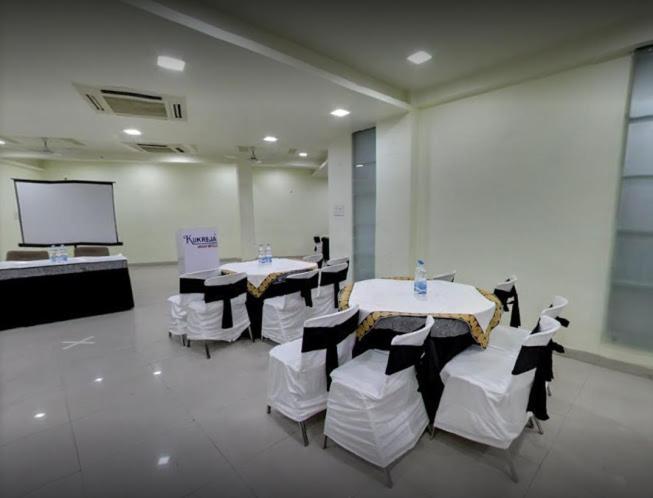 Hotel Mandakini Plaza Κανπούρ Εξωτερικό φωτογραφία