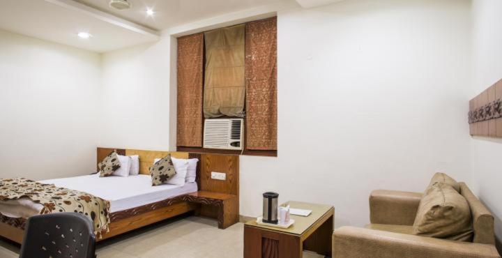Hotel Mandakini Plaza Κανπούρ Εξωτερικό φωτογραφία